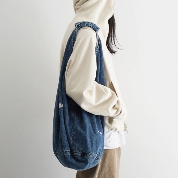 Our Legacy Blue Butterfly Drip Bag - Picture 3 of 9